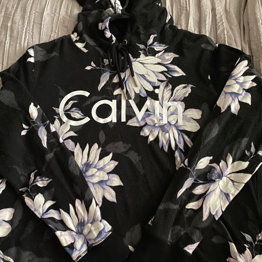 Thin Calvin Klein hoodie